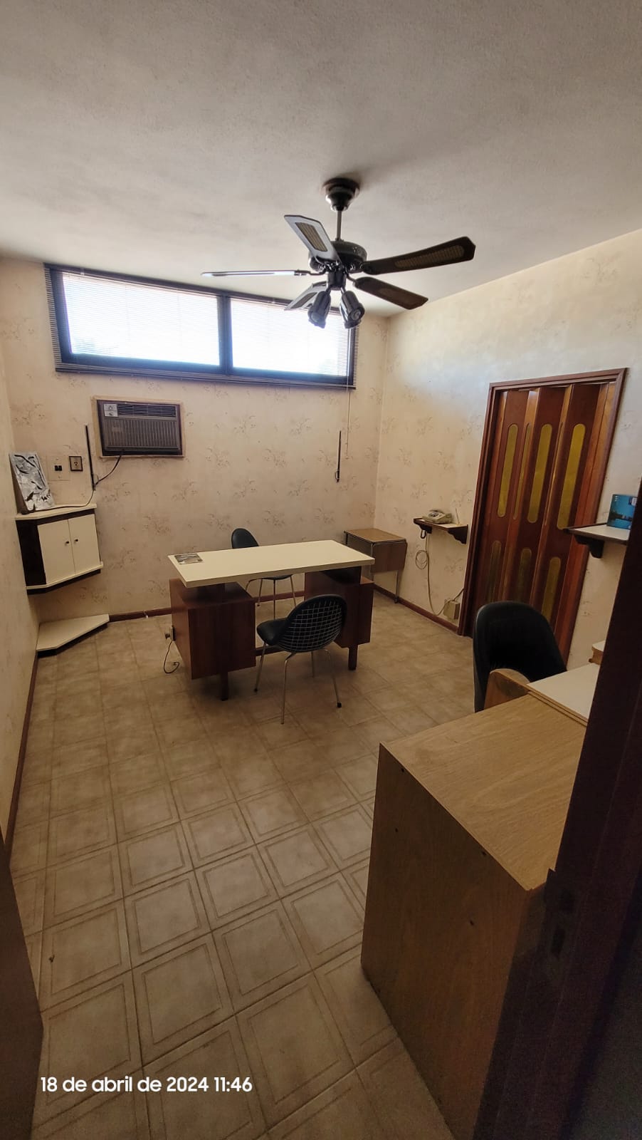 SE VENDE LOCAL CON DOS OFICINAS EN COSQUIN