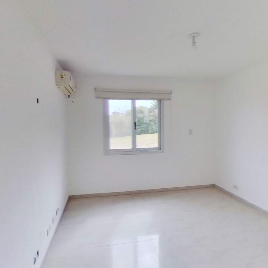 SE VENDE CASA EN BARRIO PRIVADO CUATRO VIENTOS