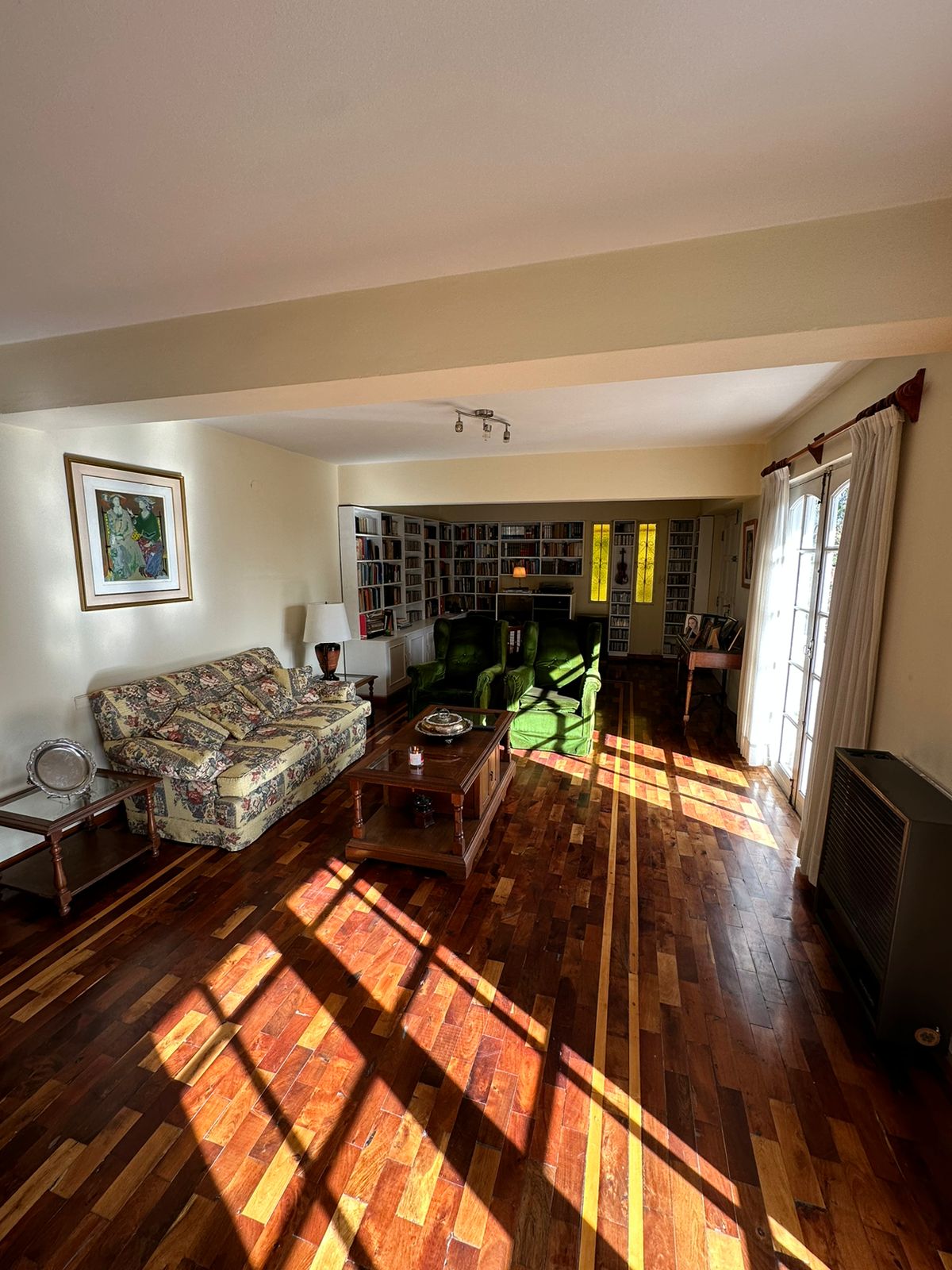 CASA EN VENTA UBICADA EN VILLA CARLOS PAZ-BARRIO LA CUESTA CON VISTA AL LAGO