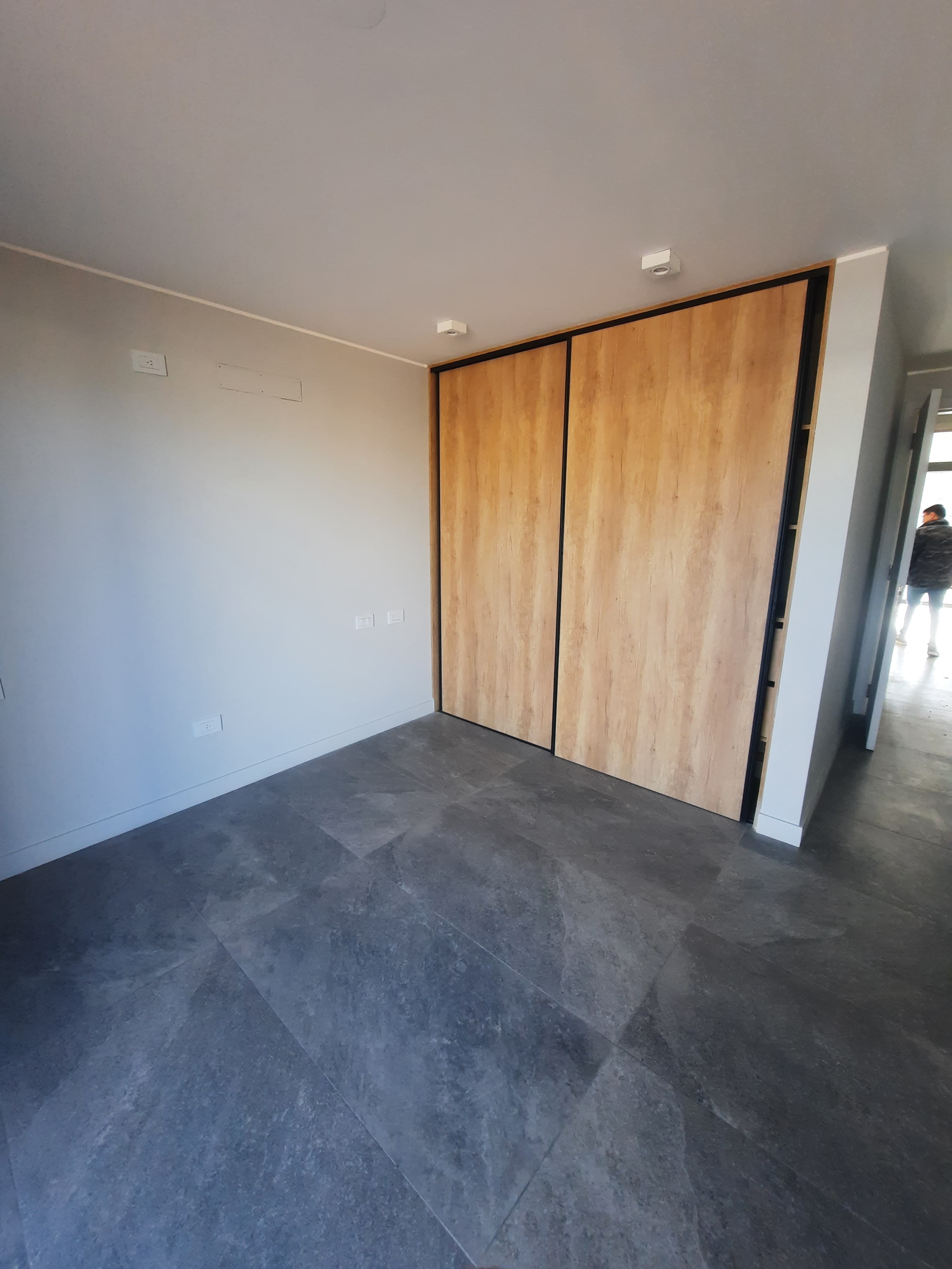 ALQUILER CASA A ESTRENAR EN HOUSINH DE VA. WARCALDE 3 DORMITORIOS
