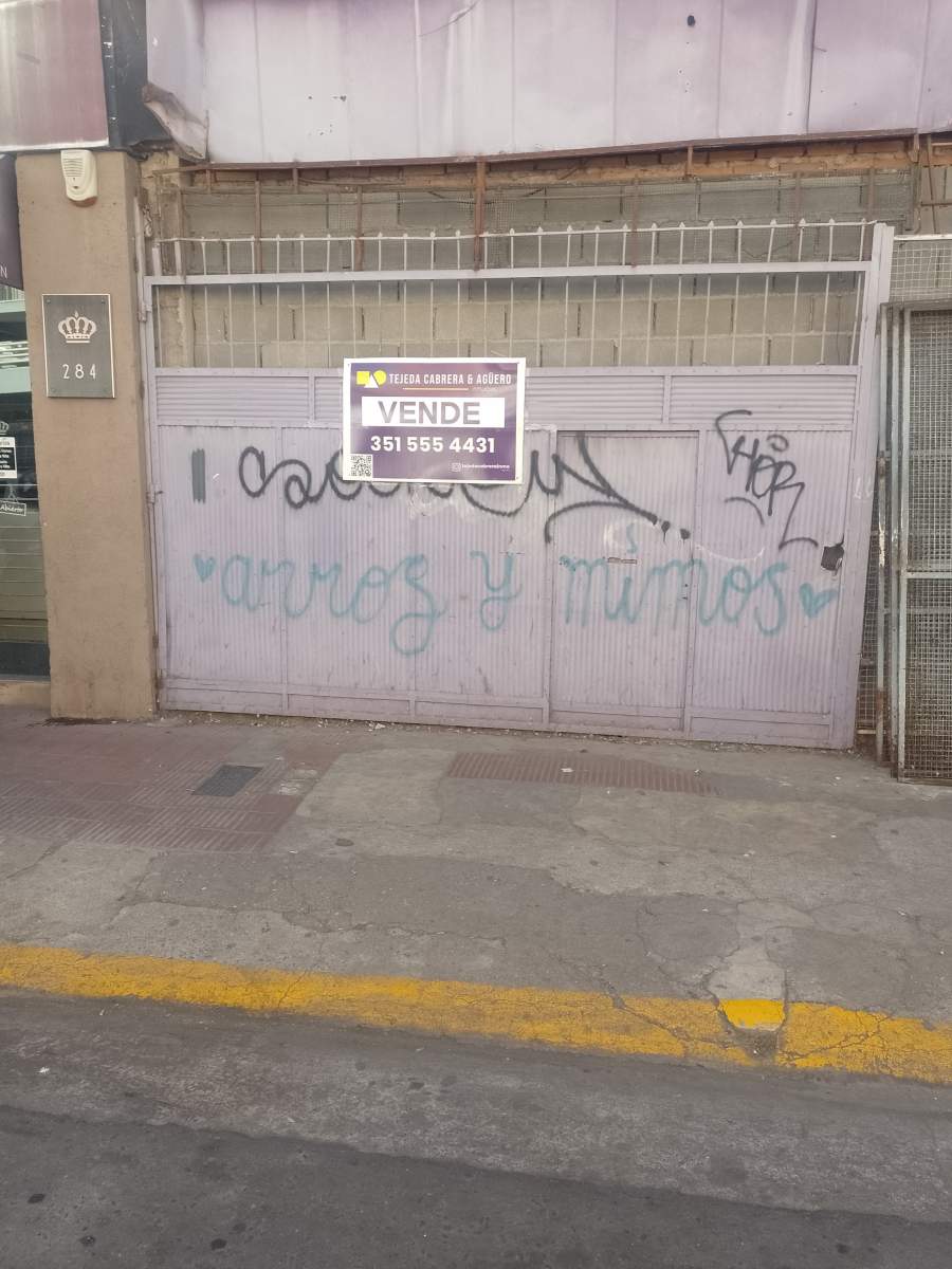¡Dos Terrenos en 