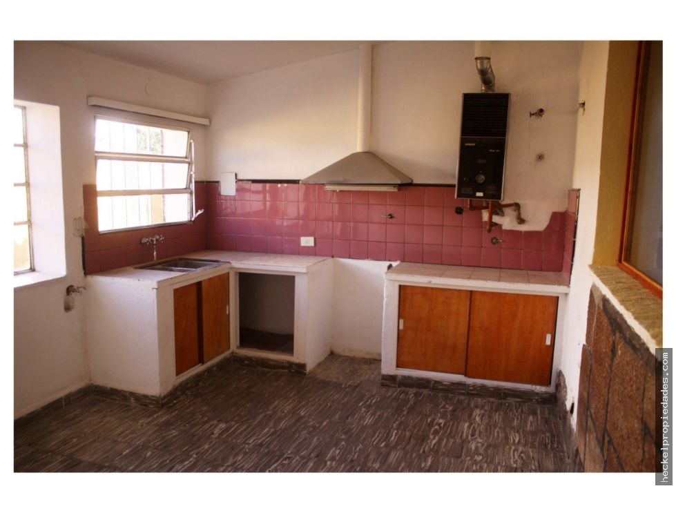 Venta de CASA en La Cumbre (Frente Colegio)