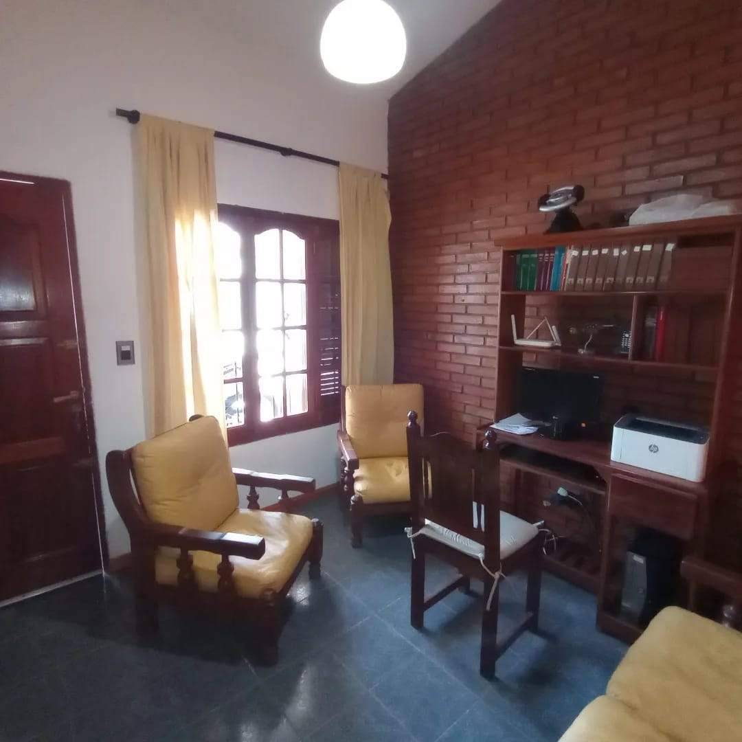 SE VENDE CASA DE 2 DORMITORIOS- BALBERDI - APPTO BANCOR (APROBADO)