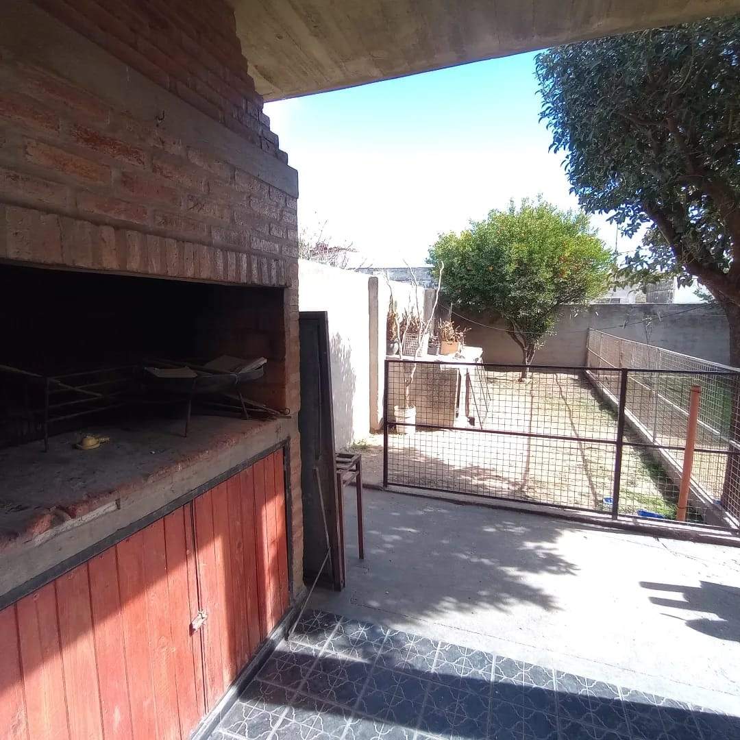 SE VENDE CASA DE 2 DORMITORIOS- BALBERDI - APPTO BANCOR (APROBADO)