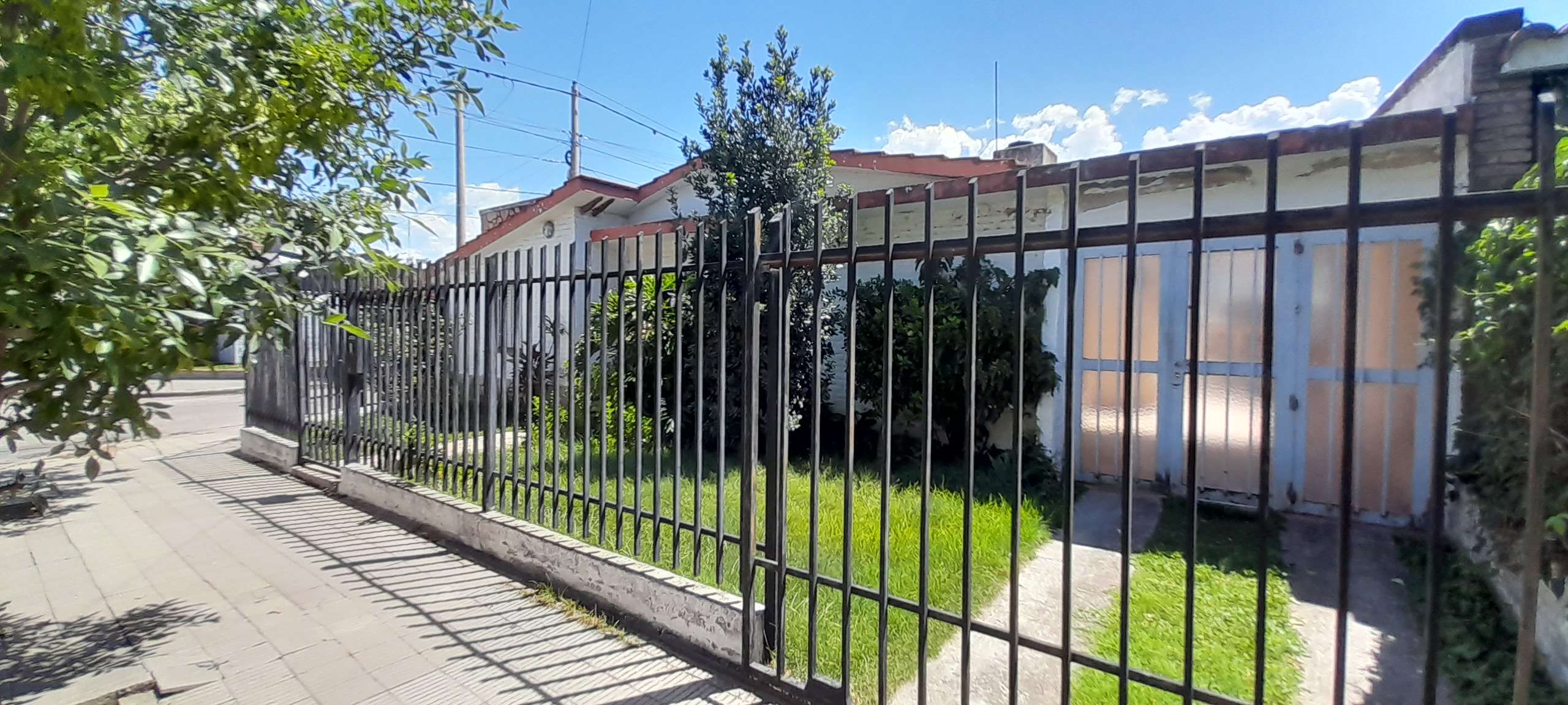 BAJO PALERMO - MERCADO Y VILLACORTA 1700 - CASA 2 DORMITORIOS EN VENTA