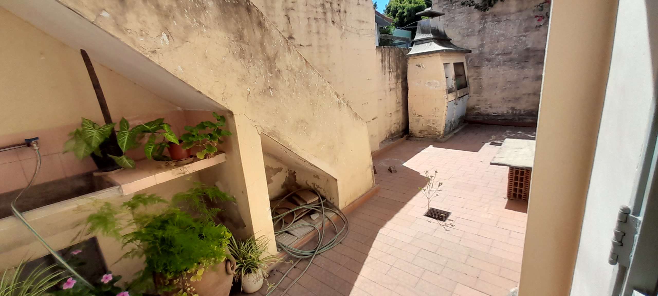BAJO PALERMO - MERCADO Y VILLACORTA 1700 - CASA 2 DORMITORIOS EN VENTA