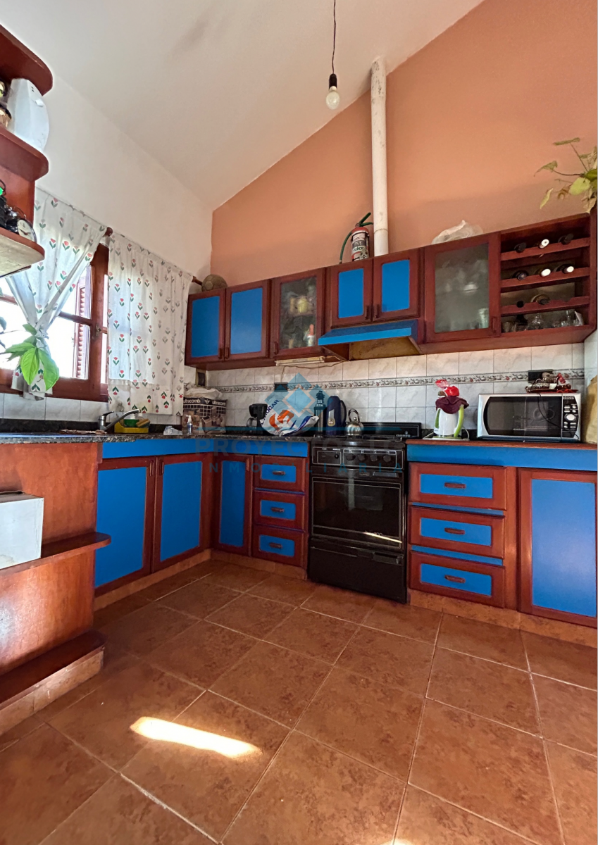 VENTA— CASA 3 DORM   CONSTRUCCIÓN, COLONIA CAROYA