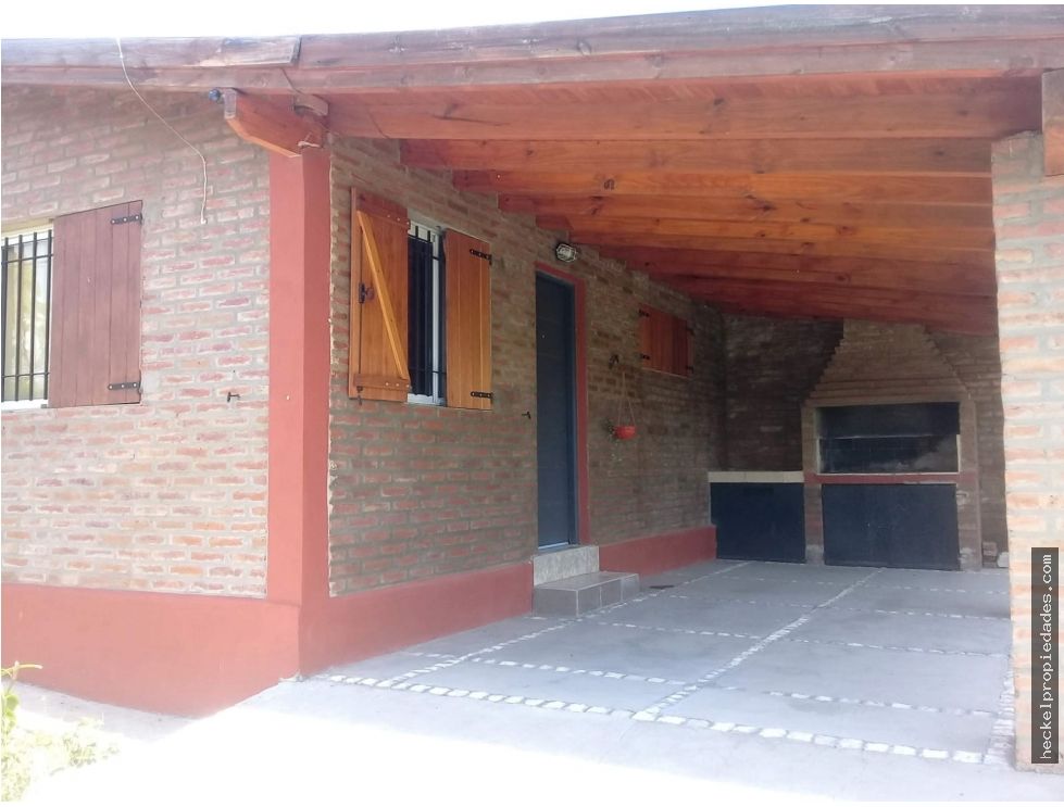 Vendo Casa con amplio terreno ideal para desarrollo turístico