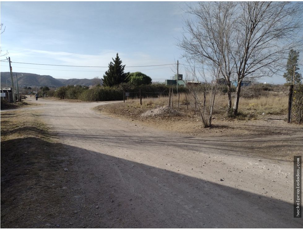 Vendo Casa con amplio terreno ideal para desarrollo turístico