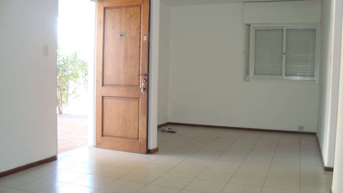OPORTUNIDAD - Casa 3 dorm - B Arguello - 100 mts cub y 460 mts terreno
