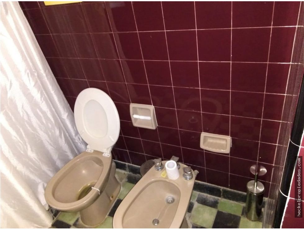 Venta Casa en Los Cocos con departamento en planta baja