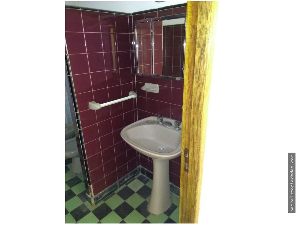 Venta Casa en Los Cocos con departamento en planta baja