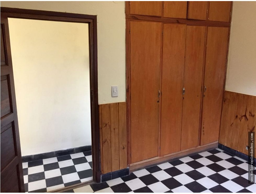 Venta Casa en Los Cocos con departamento en planta baja