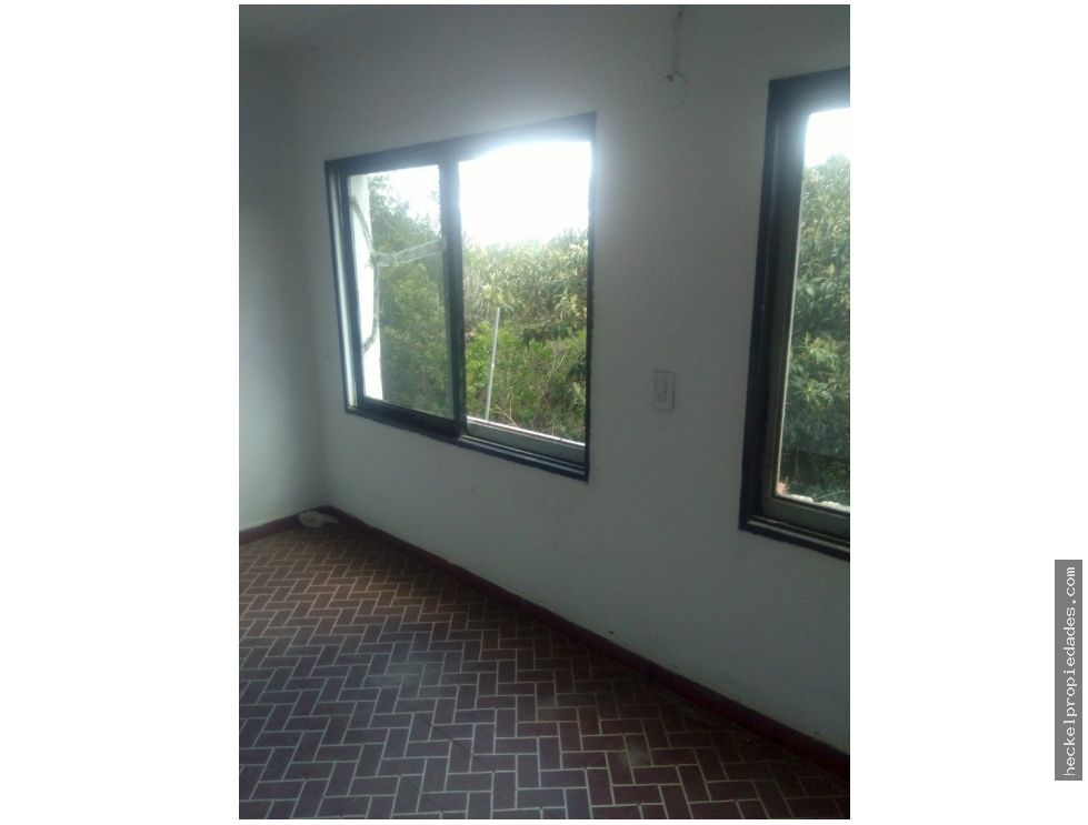 Venta Casa en Los Cocos con departamento en planta baja