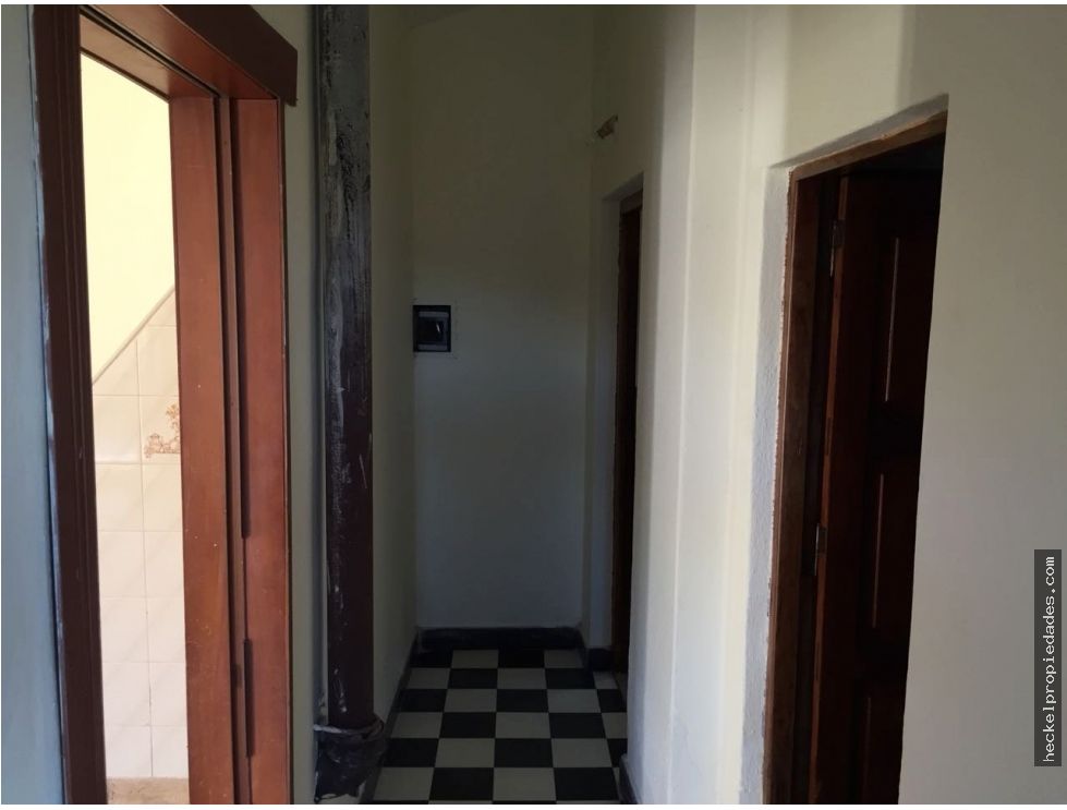 Venta Casa en Los Cocos con departamento en planta baja