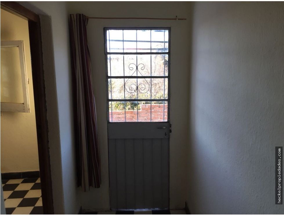 Venta Casa en Los Cocos con departamento en planta baja