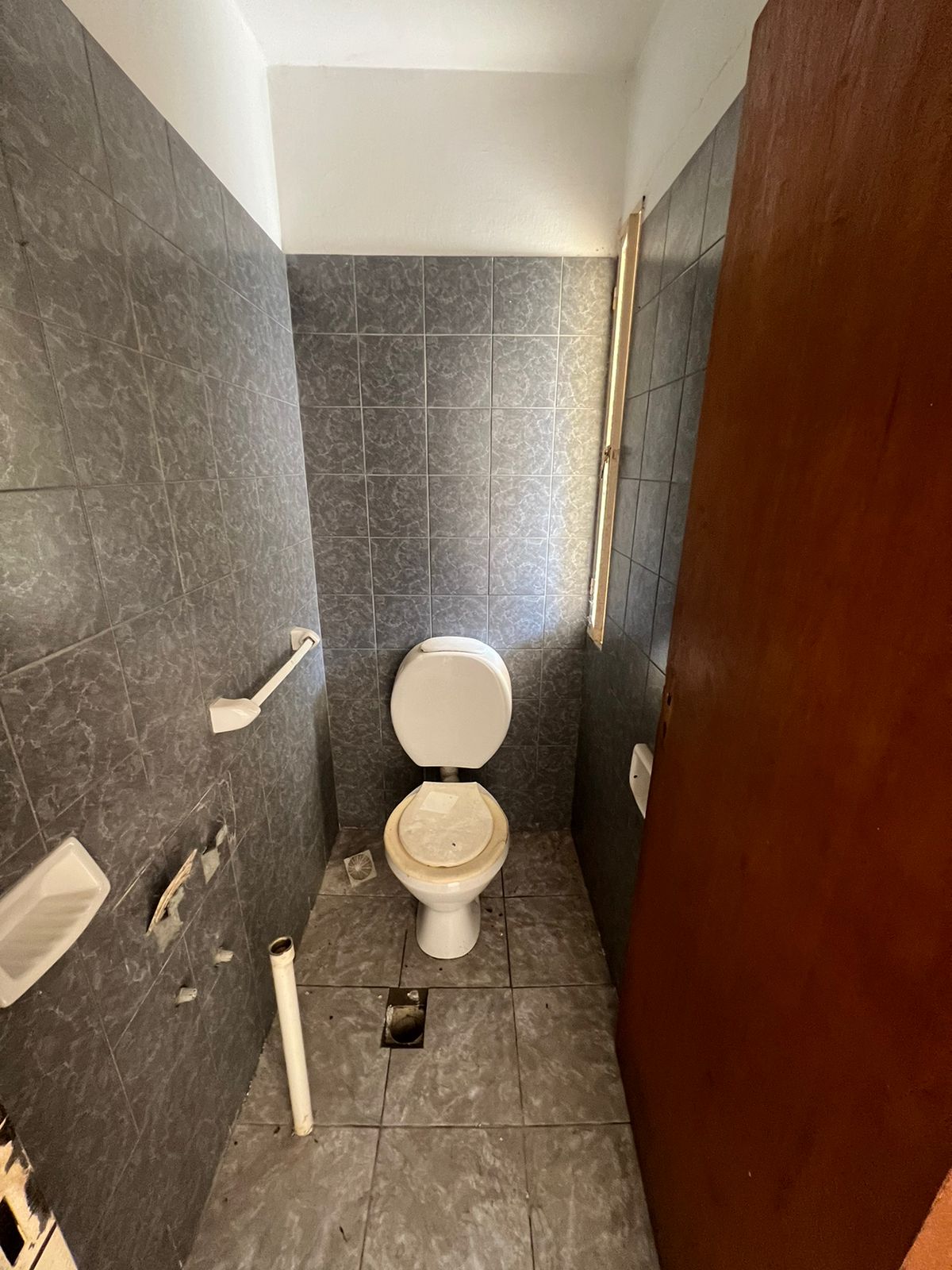 DUPLEX DE 3 DORM. A RECICLAR EN B SAN SALVADOR - OPORTUNIDAD