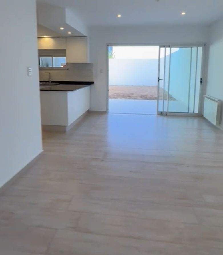 Dúplex de 3 dormitorios en  Manantiales