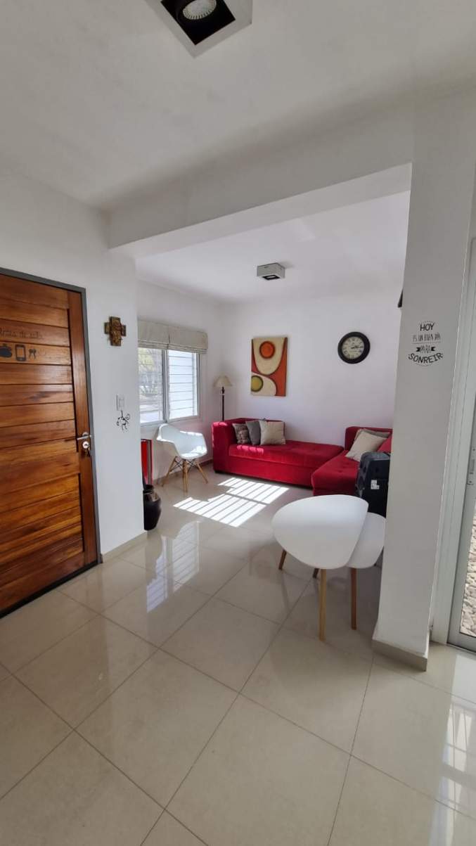 VENTA CASA 3 DORM PILETA APTO BANCOR -TEJAS DEL SUR 2