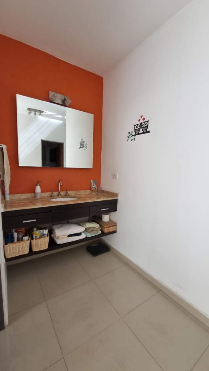 VENTA CASA 3 DORM PILETA APTO BANCOR -TEJAS DEL SUR 2