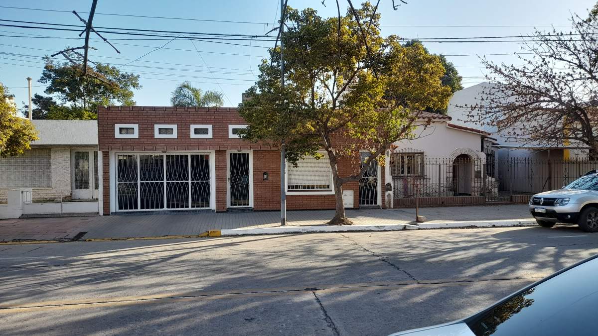 Casa reciclada en una planta, de categoría