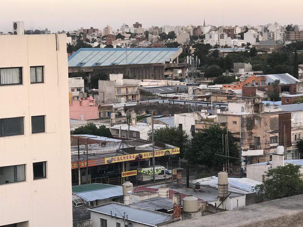 Bº ALBERDI - SE VENDE ANTIGUA FÁBRICA DE PASTAS - OPORTUNIDAD - TERRENO PARA EDIFICAR - ESTRUCTURA D