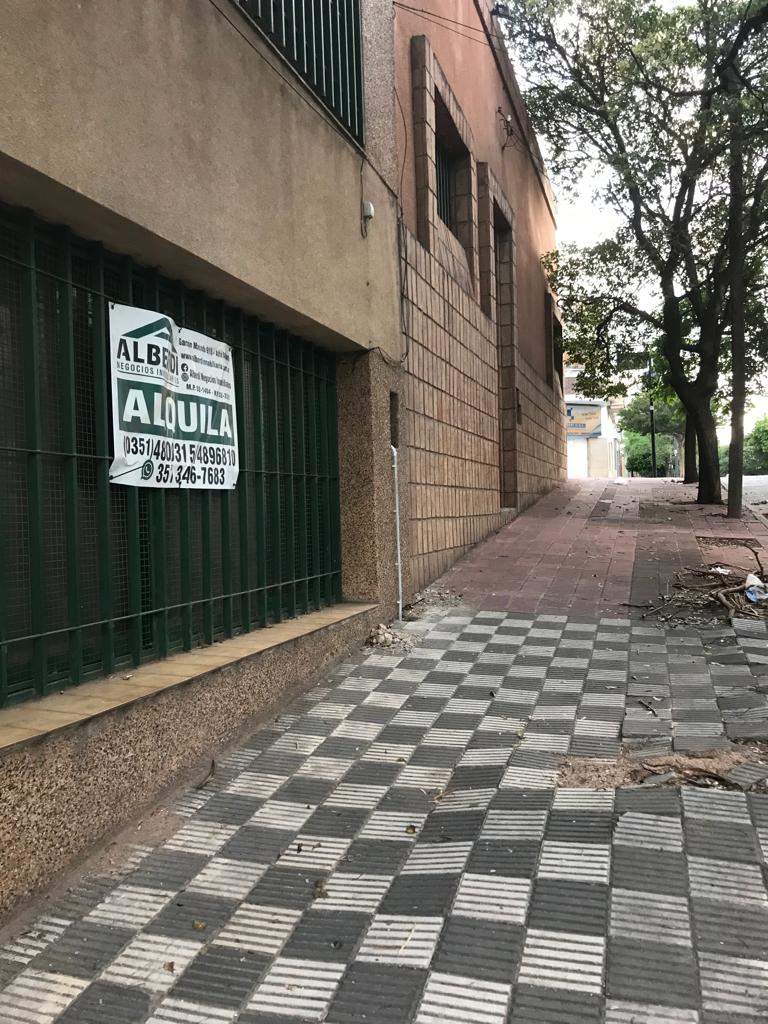 Bº ALBERDI - SE VENDE ANTIGUA FÁBRICA DE PASTAS - OPORTUNIDAD - TERRENO PARA EDIFICAR - ESTRUCTURA D