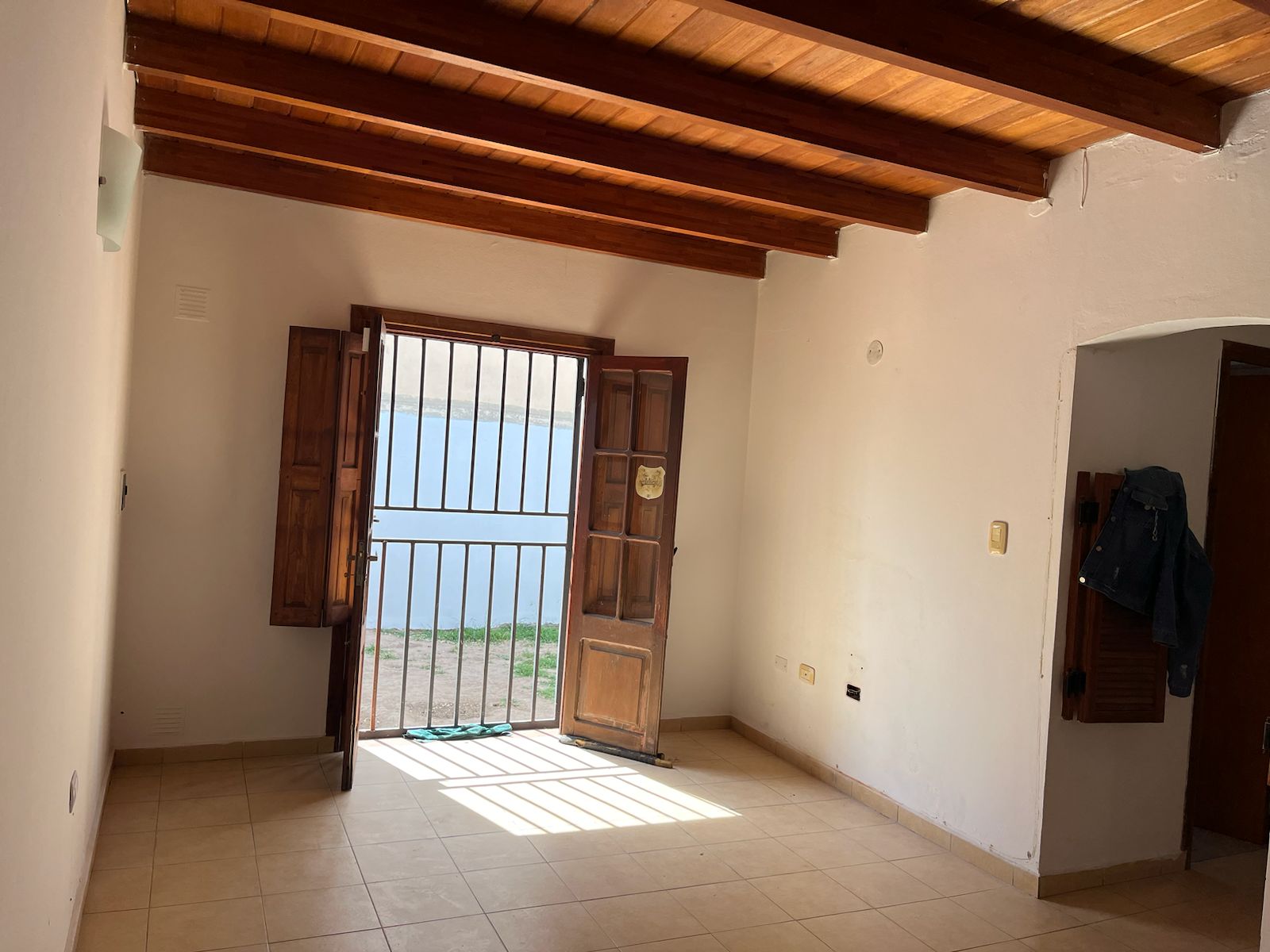 CASA EN VENTA NUEVO POETA LUGONES