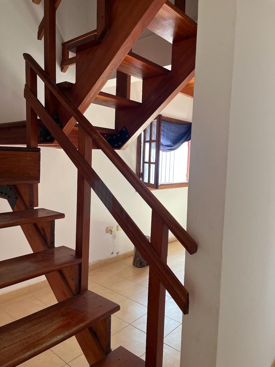 CASA EN VENTA NUEVO POETA LUGONES