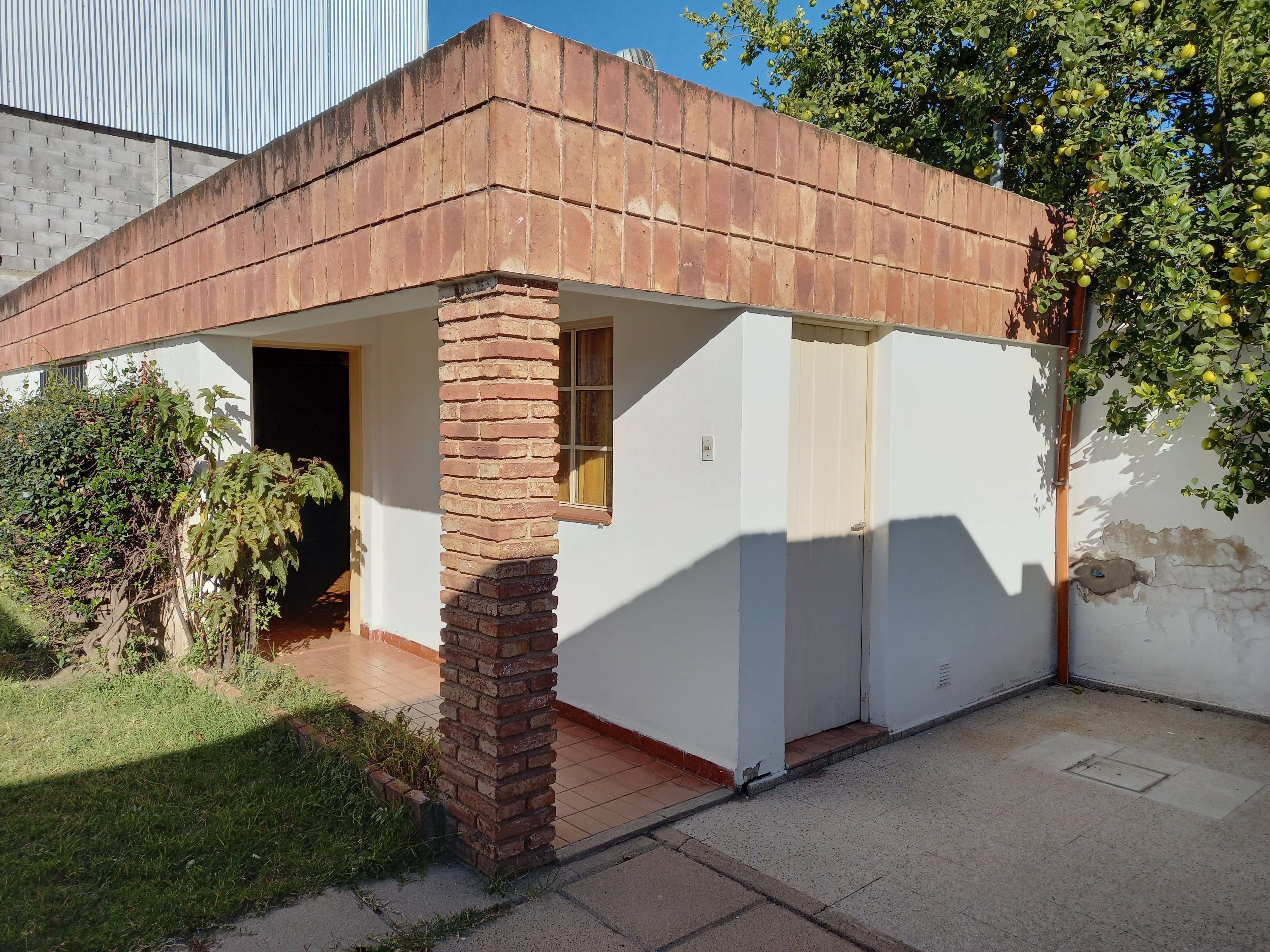 CASA EN VENTA BARRIO ALTO ALBERDI