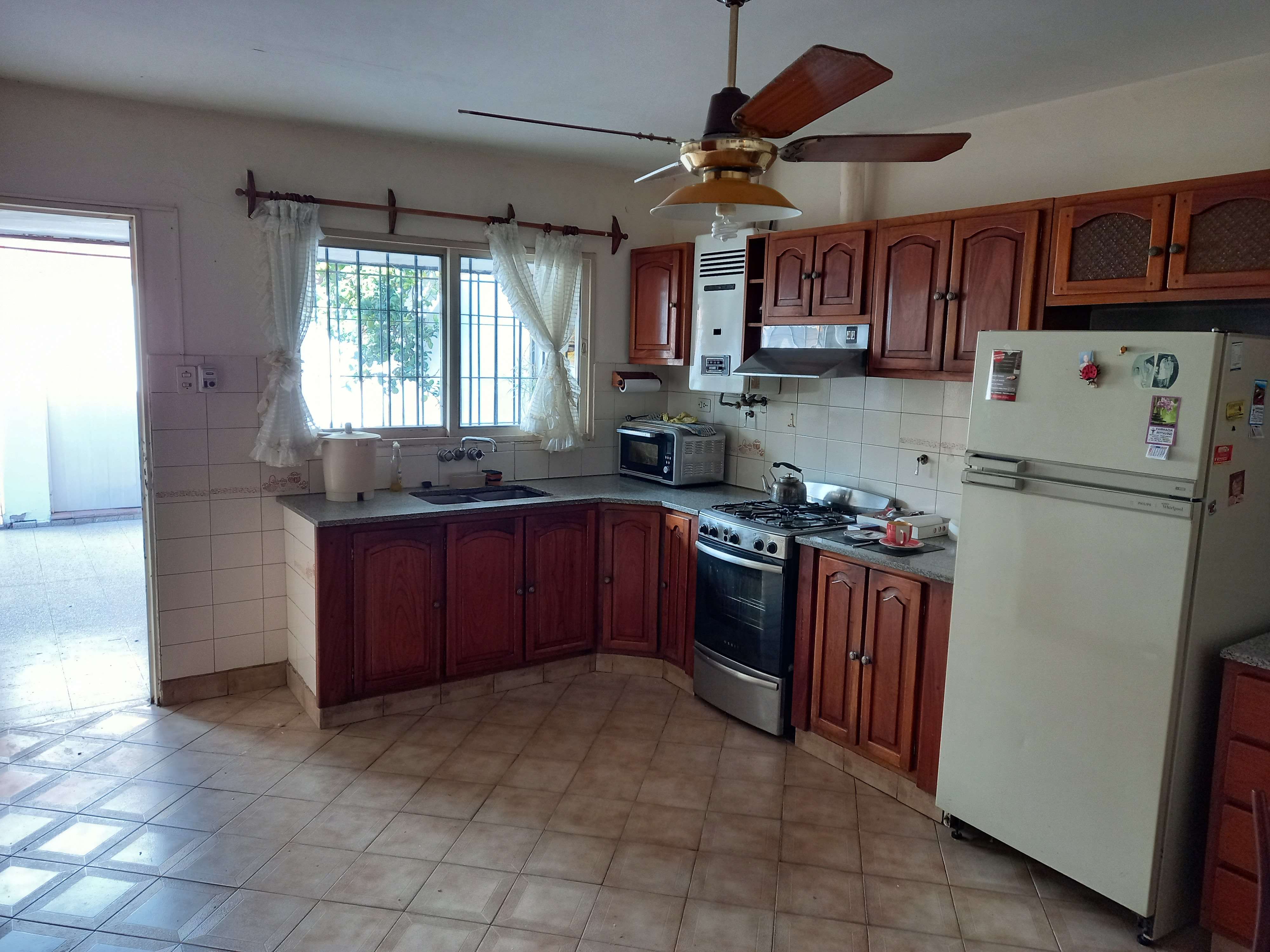CASA EN VENTA BARRIO ALTO ALBERDI