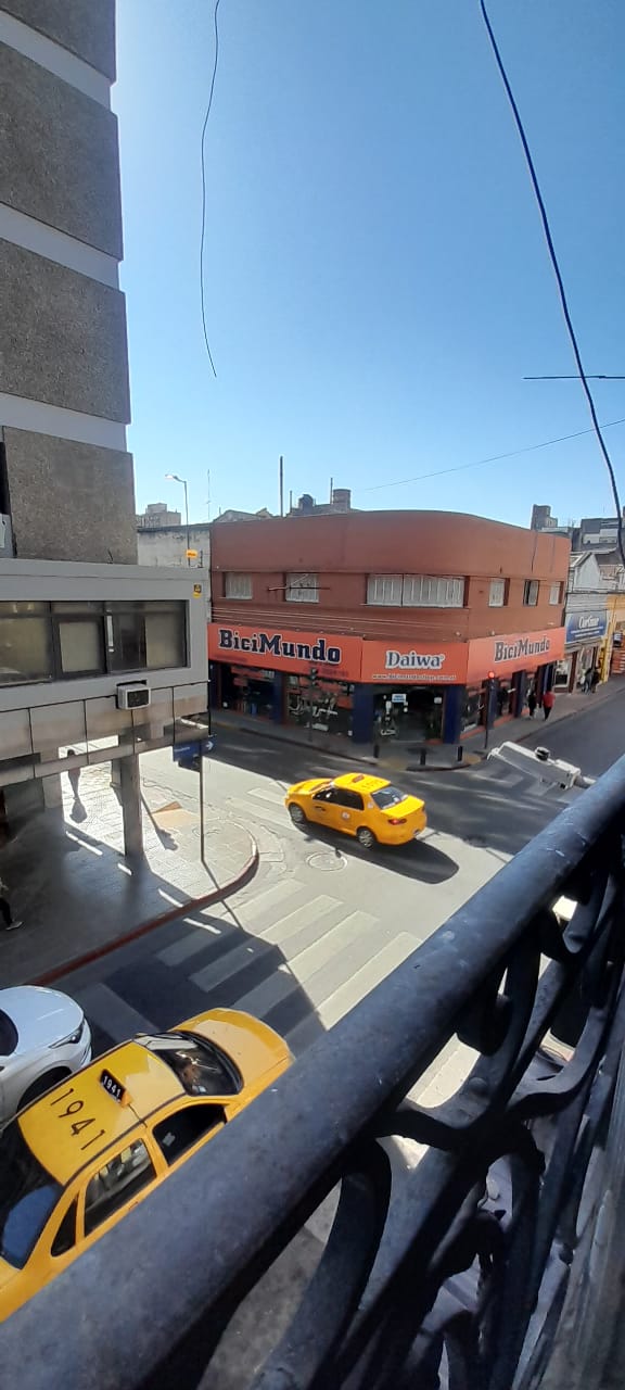 DEPARTAMENTO VENTA RIVADAVIA 380 CENTRO 2DOR 150mt2 APTO VIVIENDA Y COMERCIO
