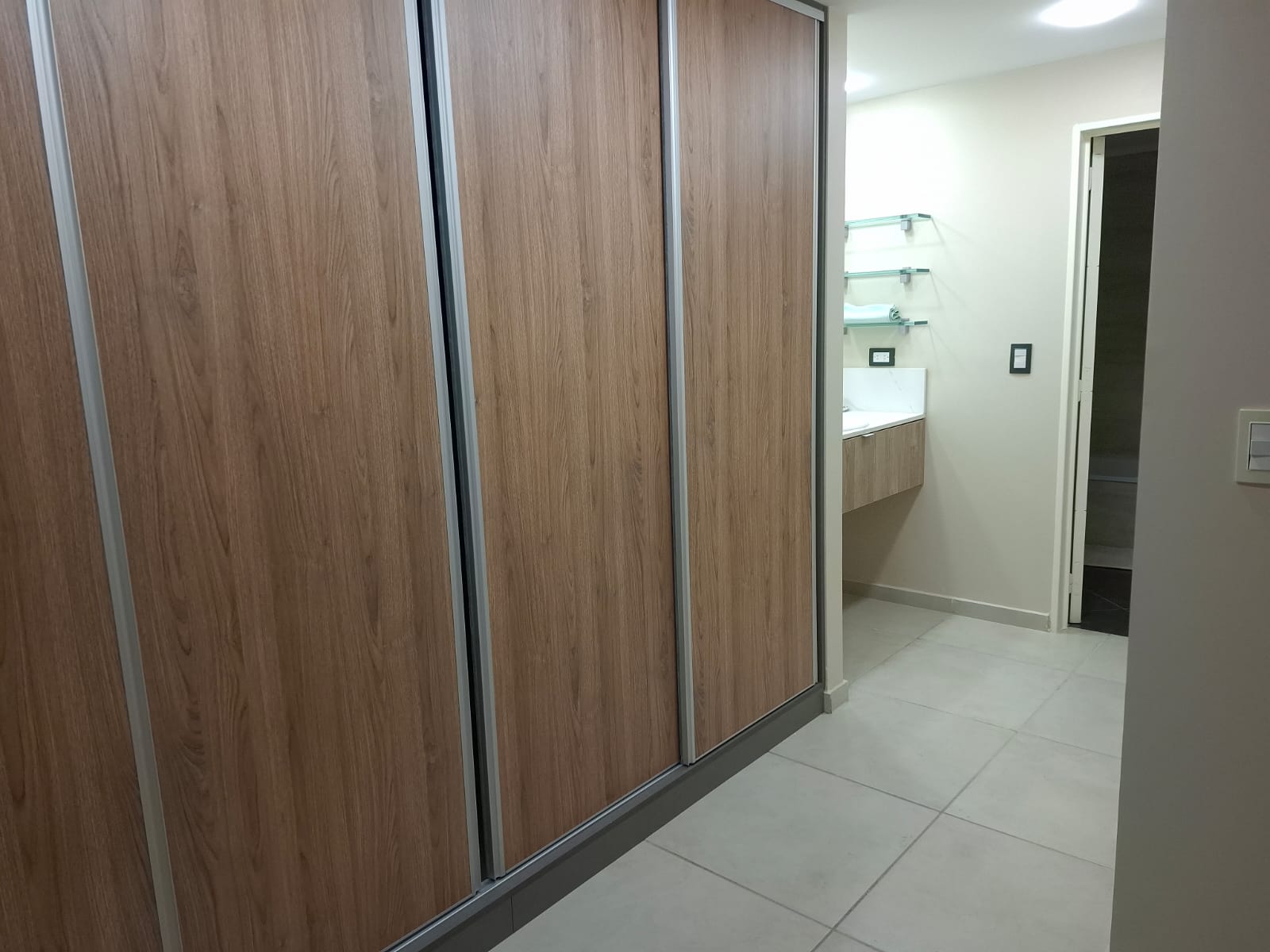DEPARTAMENTO DE CATEGORIA EN VENTA. VILLA CARLOS PAZ. NUEVO PRECIO