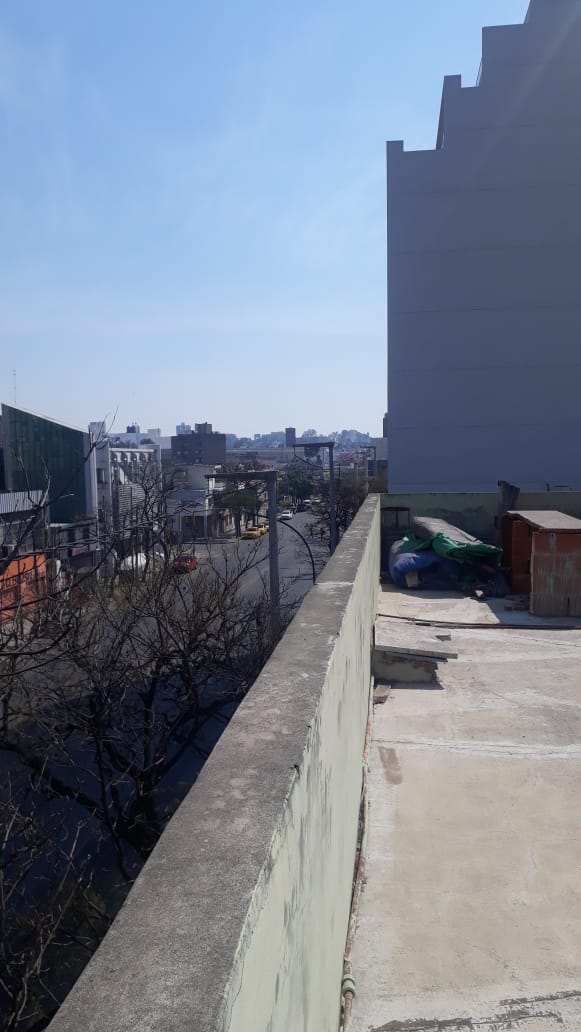 CASA PARA RECICLAR EN AVENIDA SANTA FÉ