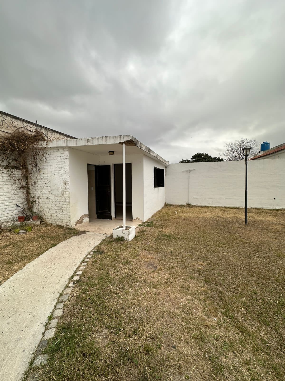 VENTA CASA  3 DORM -CERRO DE LAS ROSAS APTA CREDITO BANCOR