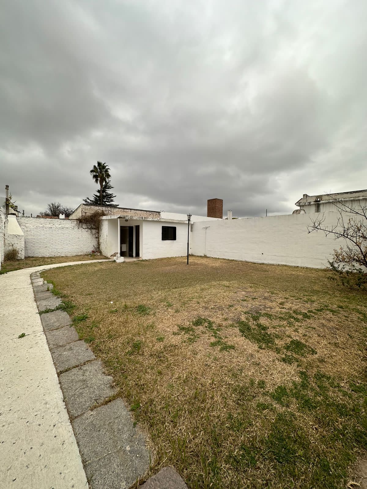 VENTA CASA  3 DORM -CERRO DE LAS ROSAS APTA CREDITO BANCOR