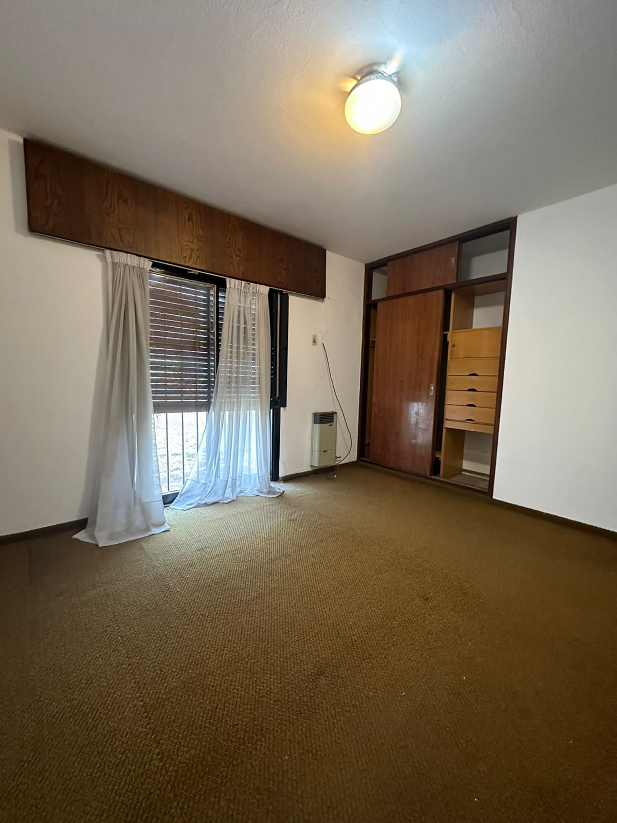 VENTA CASA  3 DORM -CERRO DE LAS ROSAS APTA CREDITO BANCOR