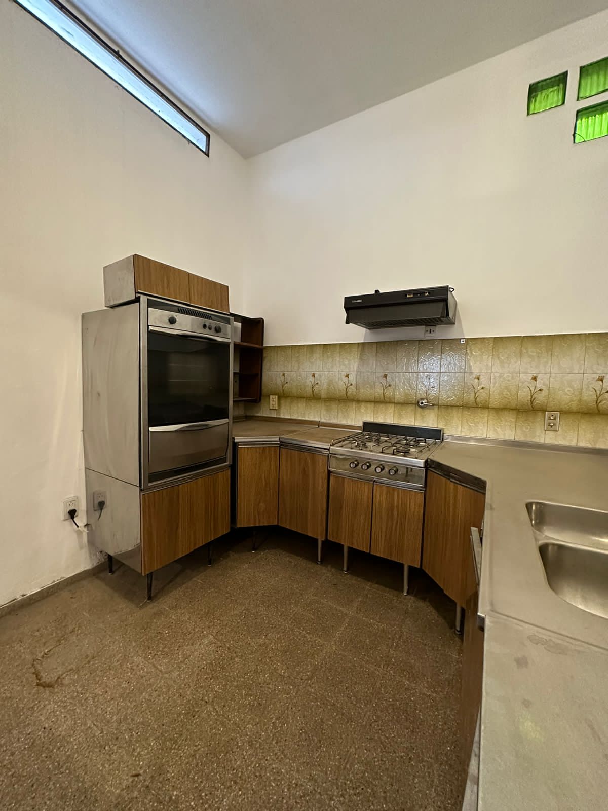 VENTA CASA  3 DORM -CERRO DE LAS ROSAS APTA CREDITO BANCOR