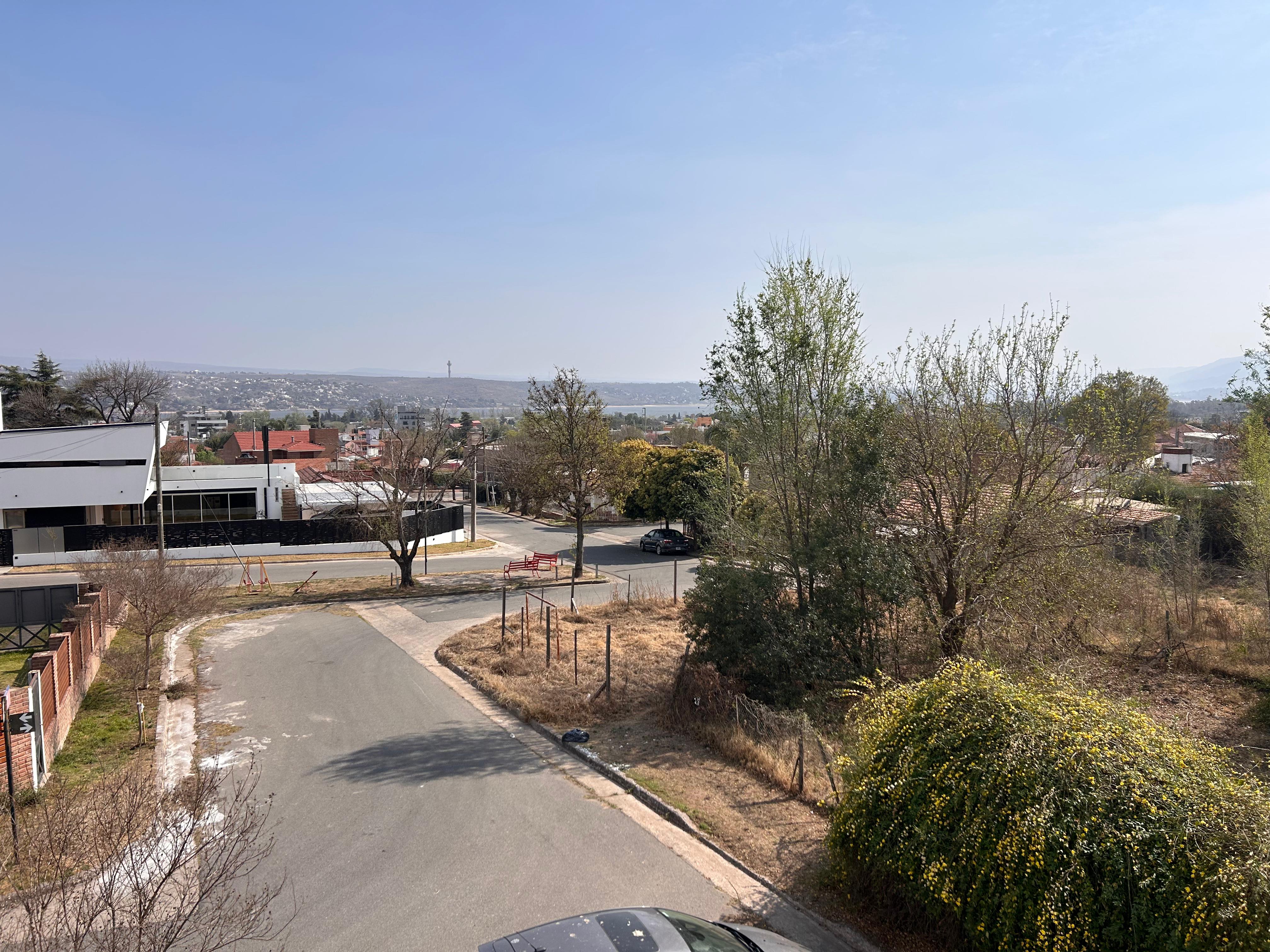 SE VENDE CASA EN LA CUESTA VILLA CARLOS PAZ