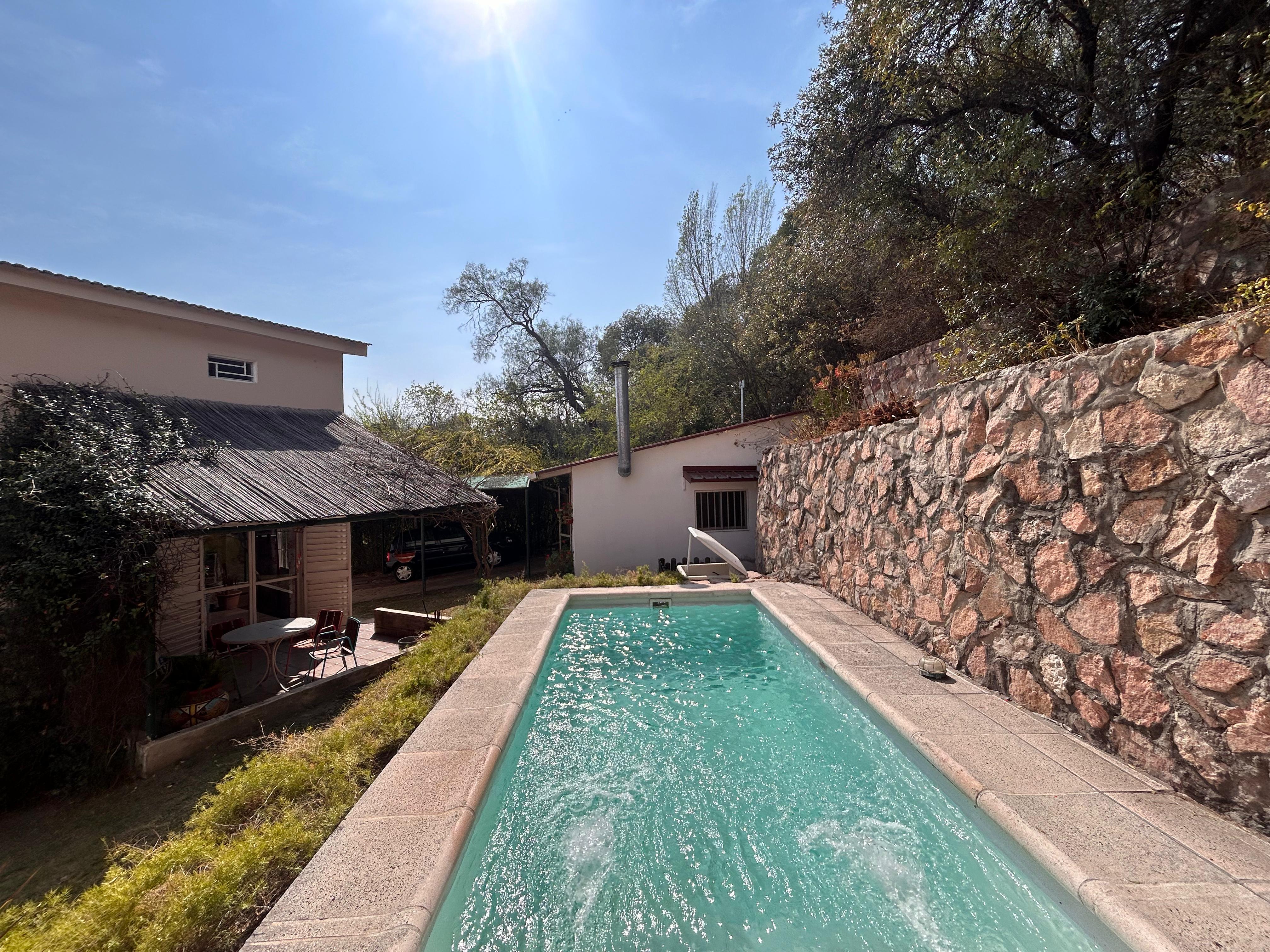 SE VENDE CASA EN LA CUESTA VILLA CARLOS PAZ