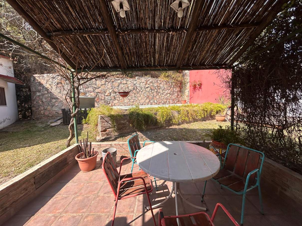 SE VENDE CASA EN LA CUESTA VILLA CARLOS PAZ