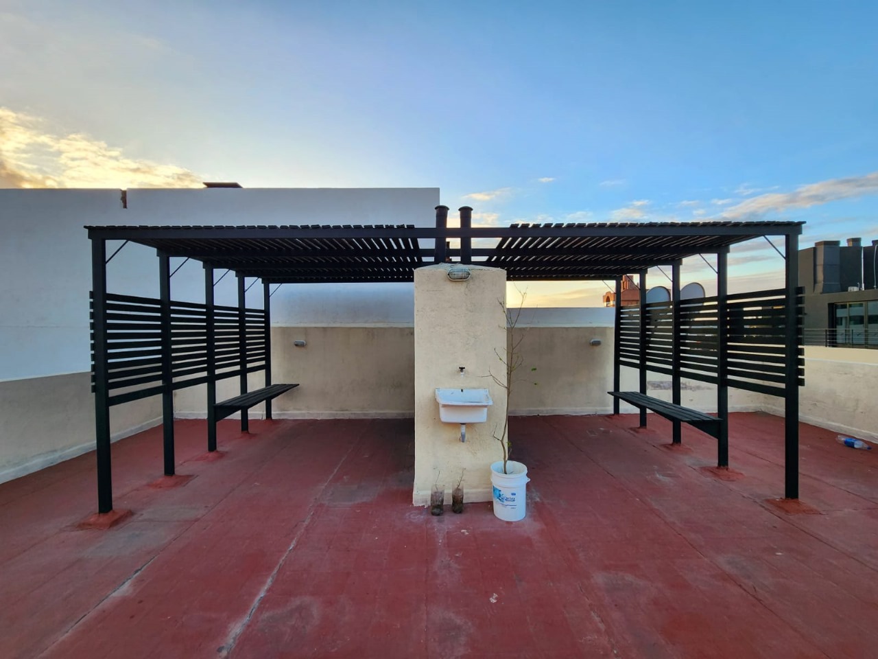 DEPARTAMNTO EN VENTA UBICADO EN VILLA CARLOS PAZ A METROS DE LA TERIMINAL DE ÓMNIBUS
