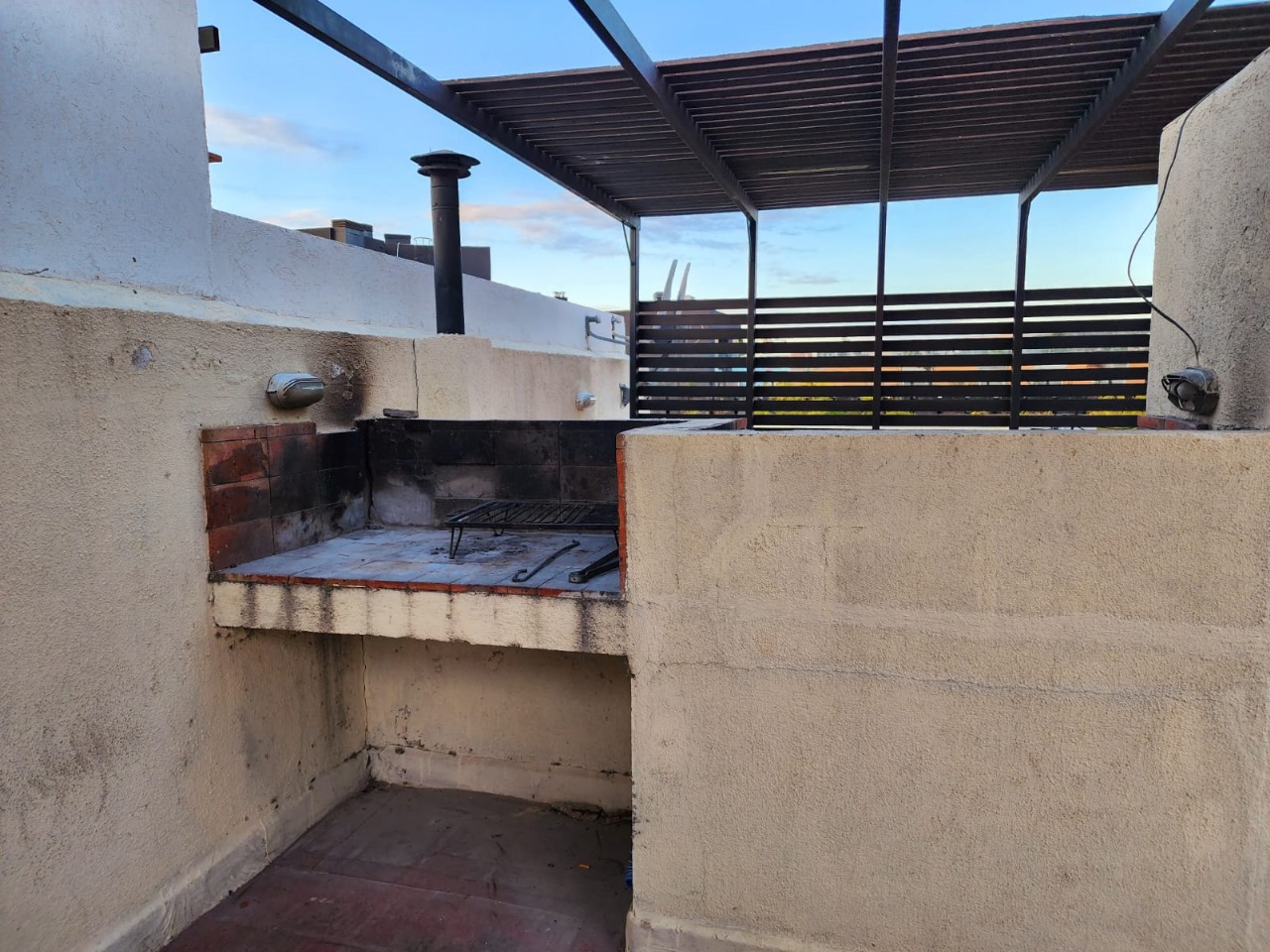 DEPARTAMNTO EN VENTA UBICADO EN VILLA CARLOS PAZ A METROS DE LA TERIMINAL DE ÓMNIBUS