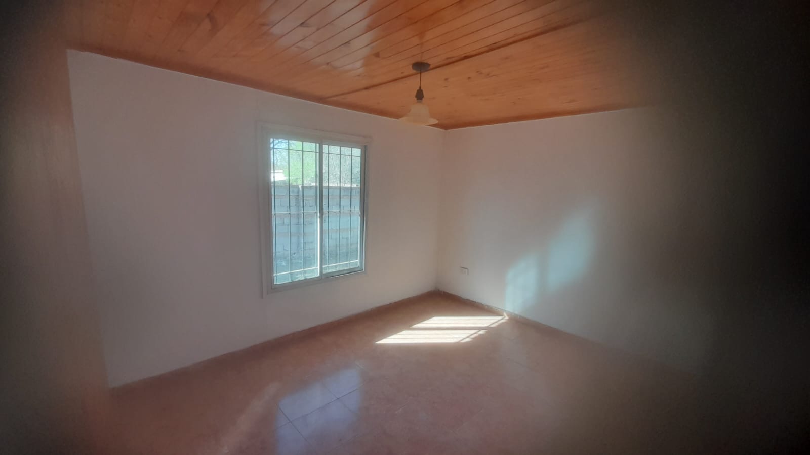 Salón comercial en venta sobre Colectora Ruta 5, Anisacate