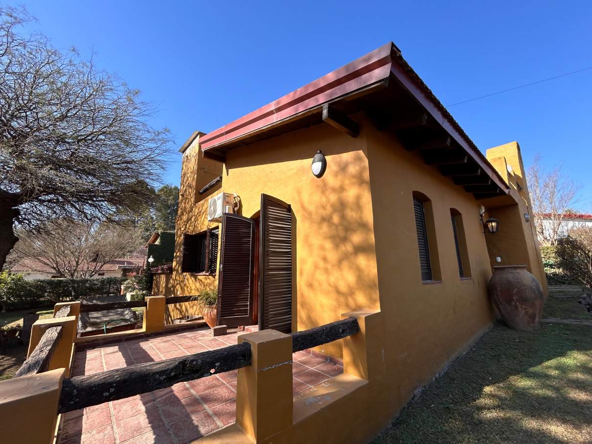 SE VENDE CASA EN VILLA LAGO AZUL CARLOS PAZ
