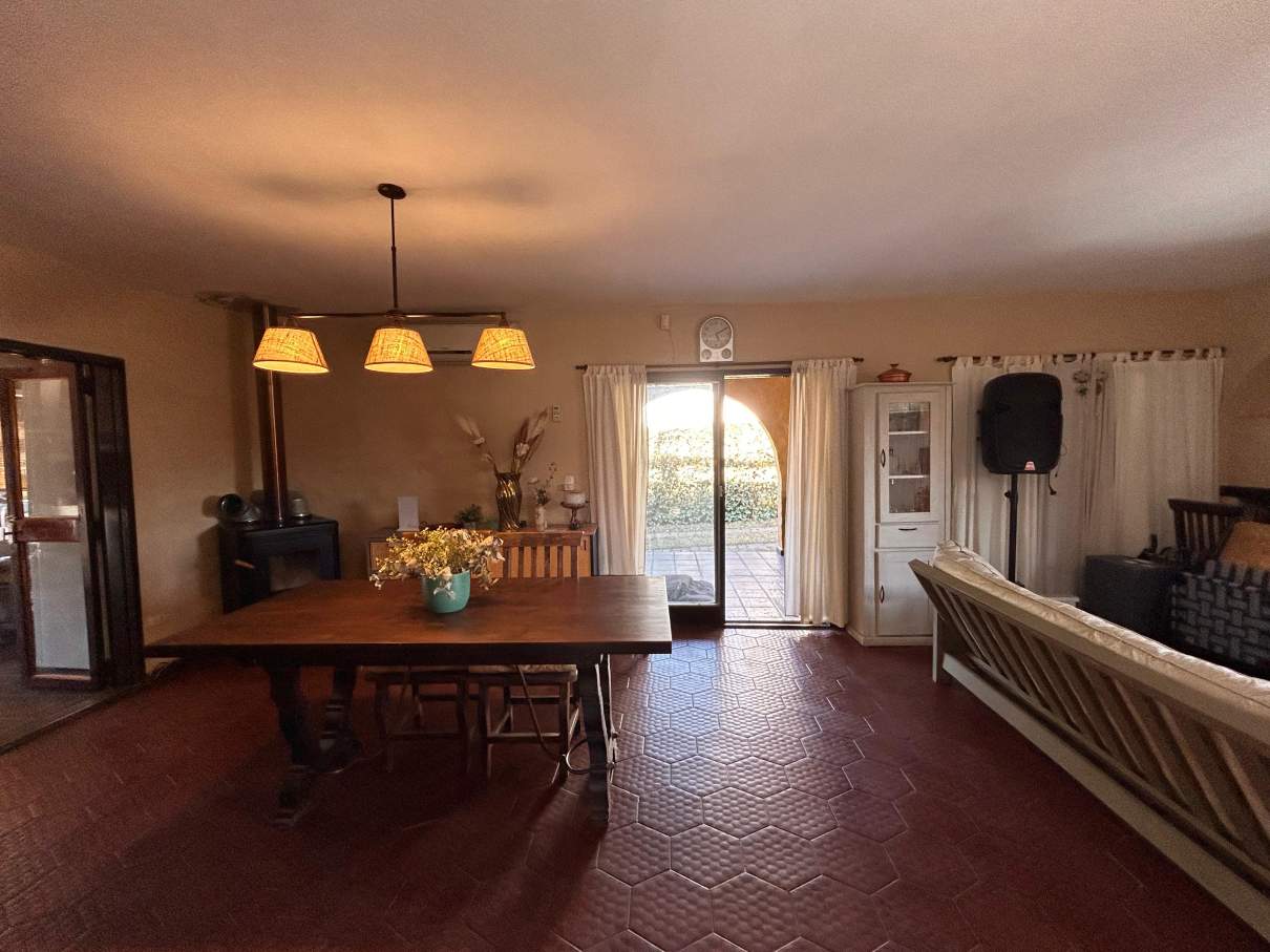 SE VENDE CASA EN VILLA LAGO AZUL CARLOS PAZ