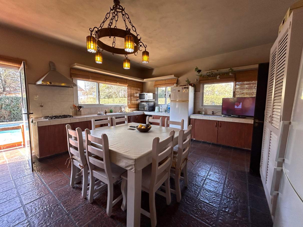 SE VENDE CASA EN VILLA LAGO AZUL CARLOS PAZ