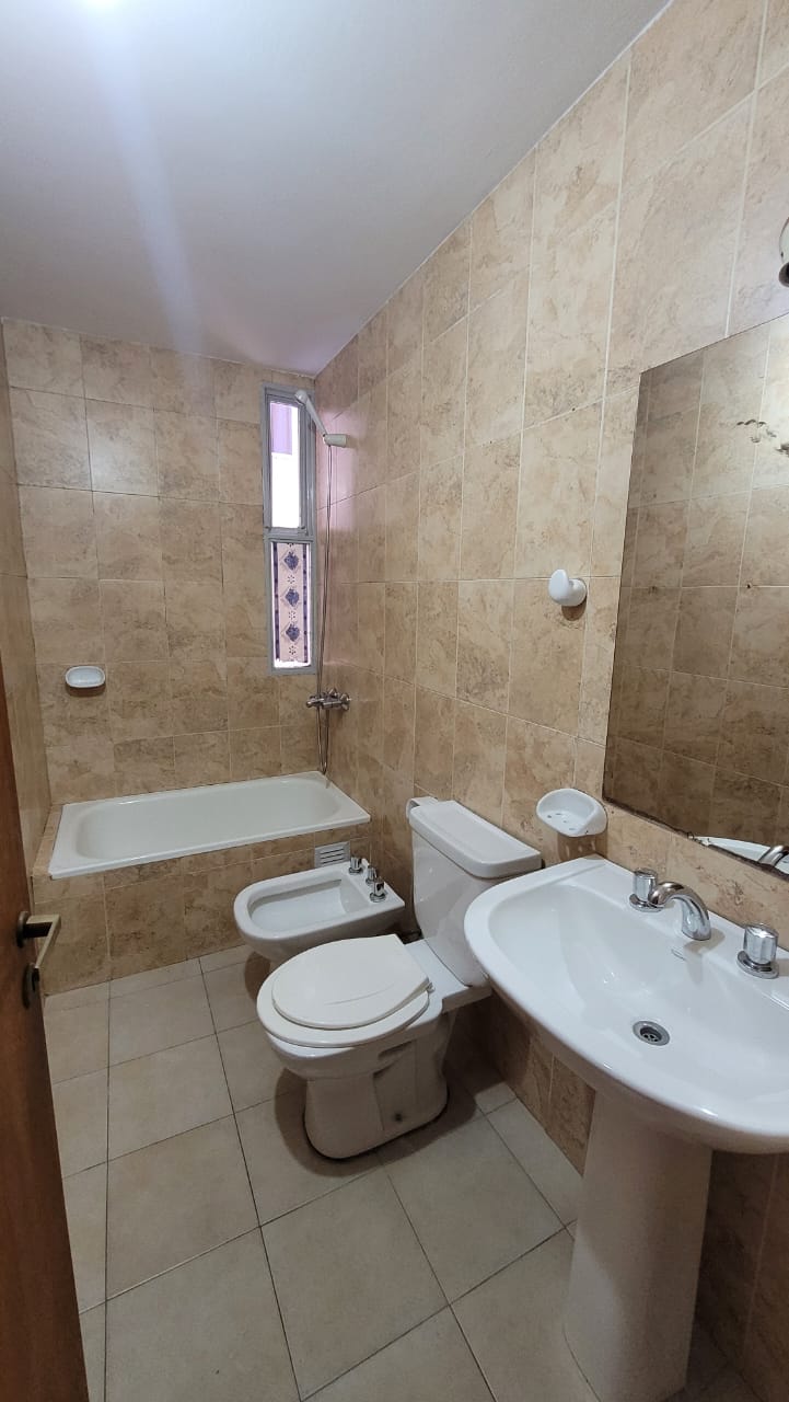 Departamento en Venta - 2 Dormitorios. B° Nueva Córdoba.