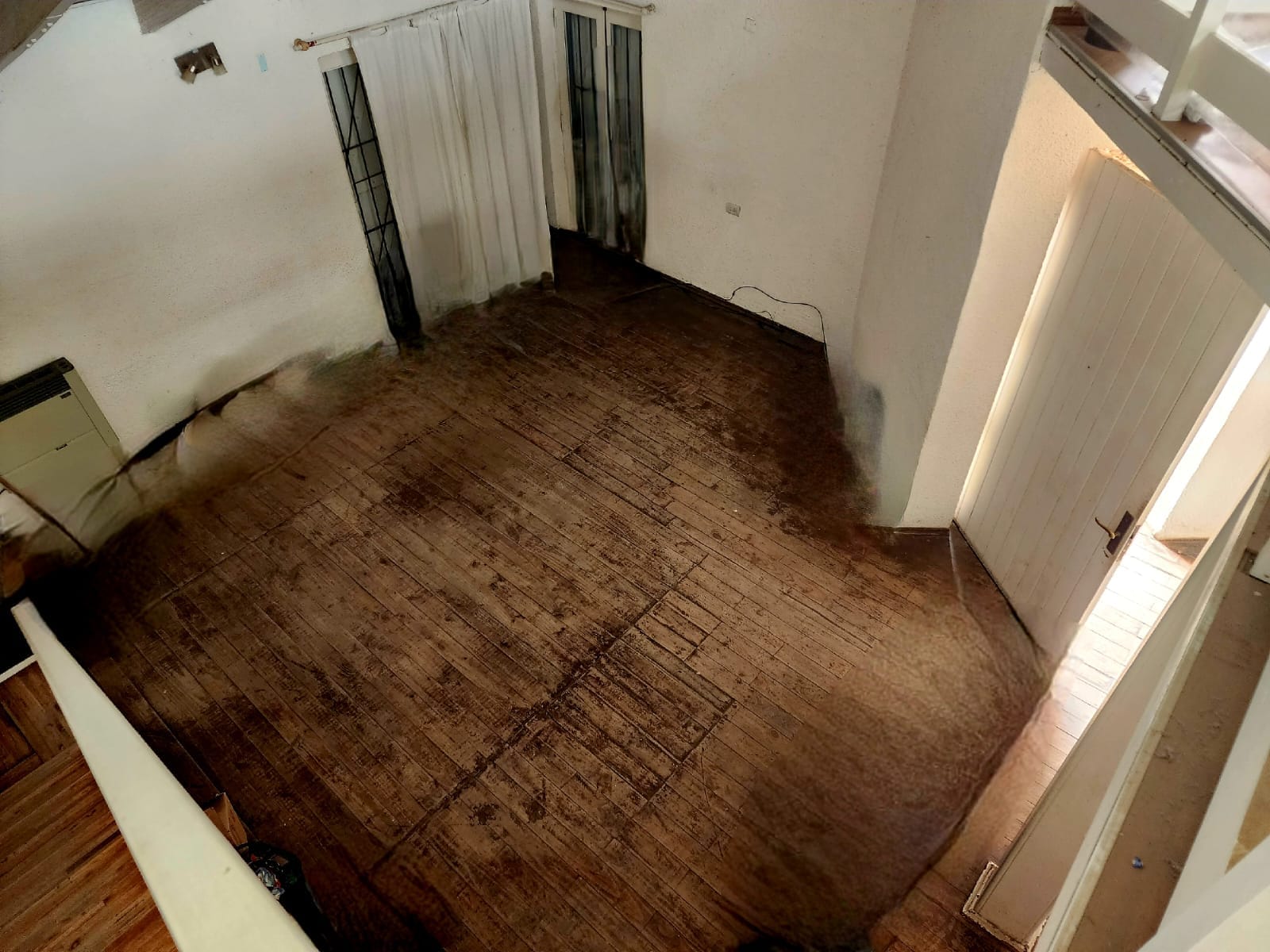 VENDO CASA  3 DORMITORIOS EN EL CERRO DE LAS ROSA