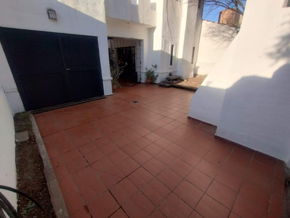 CASA VENTA B QUEBRADA DE LAS ROSAS A MEDIA CDRA. DE AV CHANCAY-APTO BANCOR